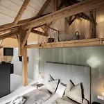 Baecksteinerhof Farm stay Merano
